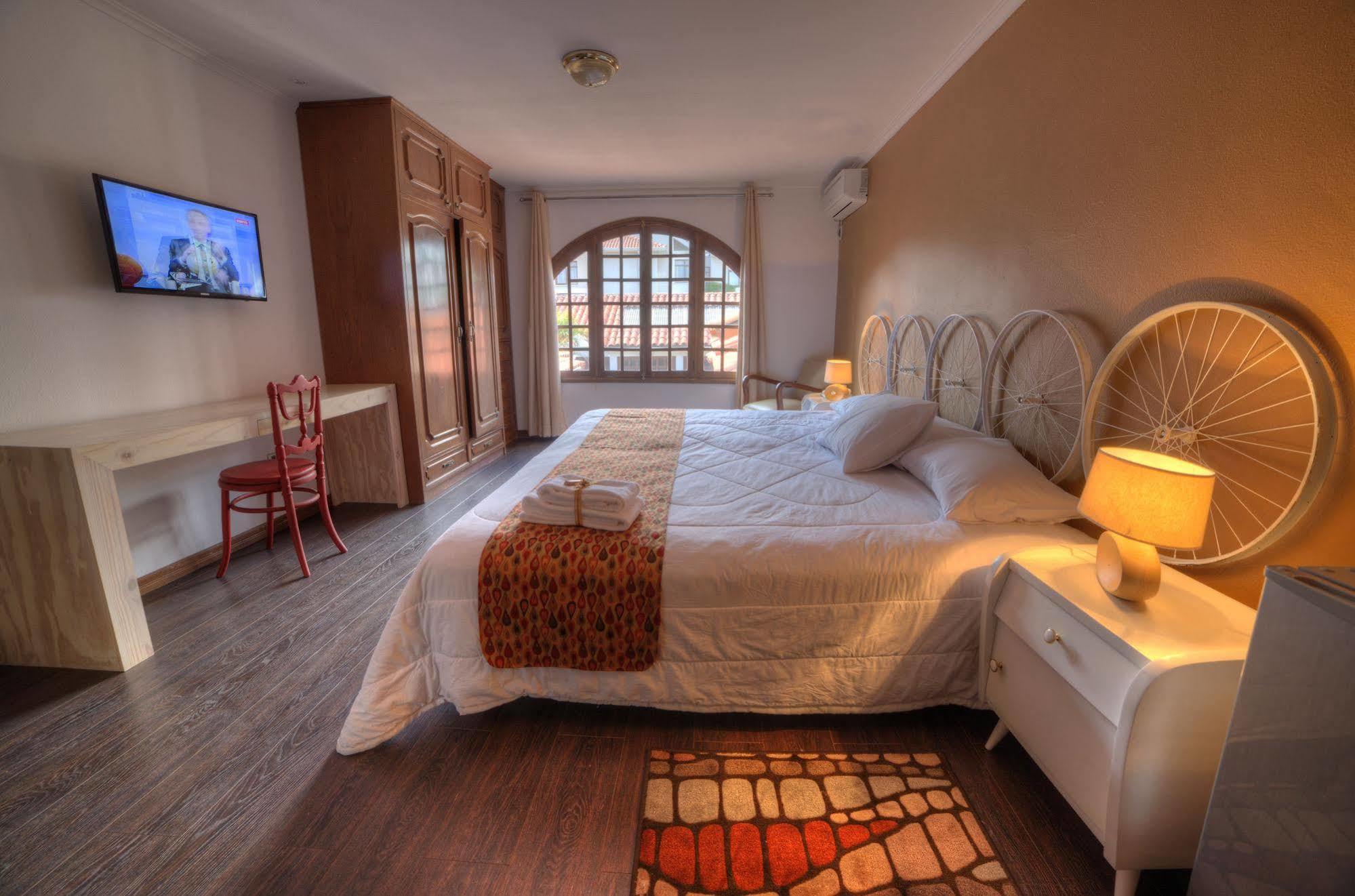 La Tua Casa Hotel Boutique Cochabamba Extérieur photo